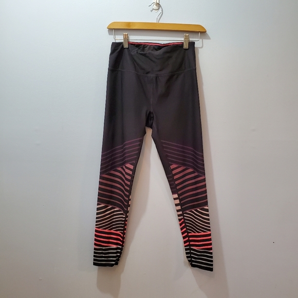 Calvin Klein Pants - Calvin Klein Pink Striped Performance Leggings